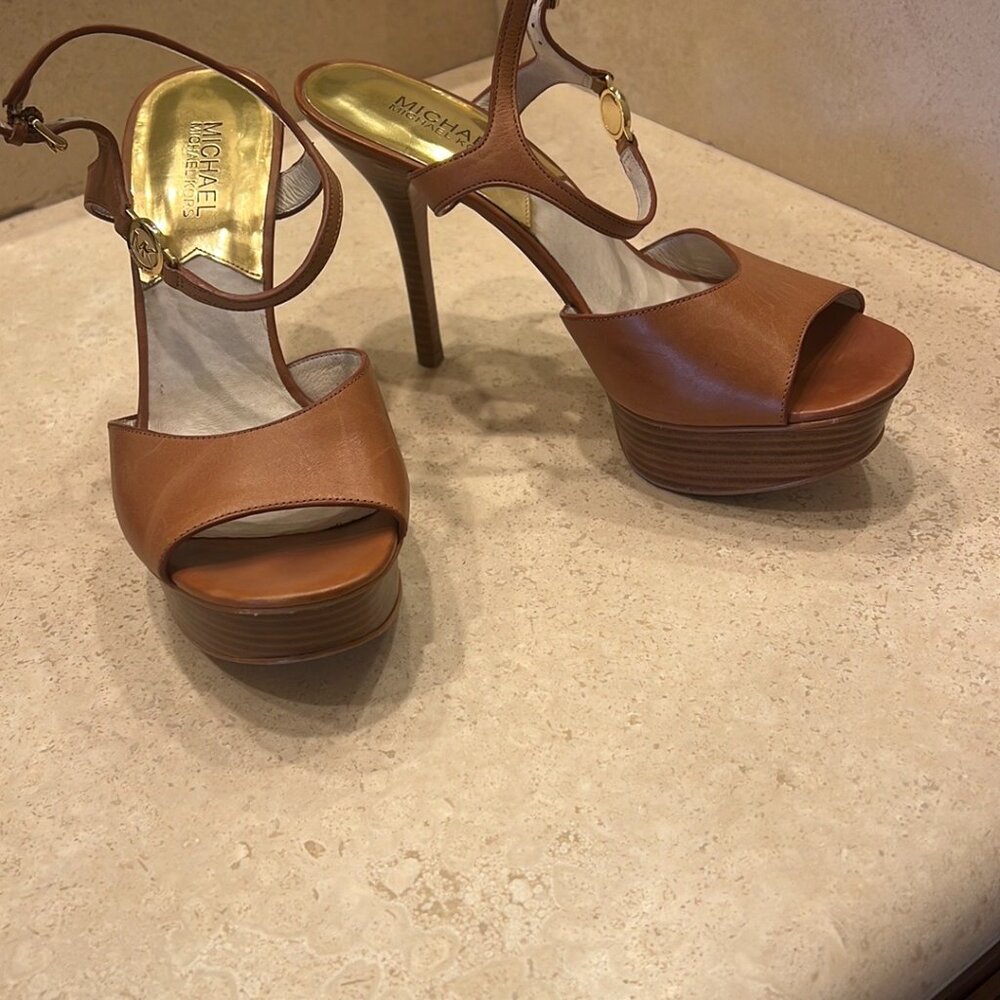 Michael Kors platform heals